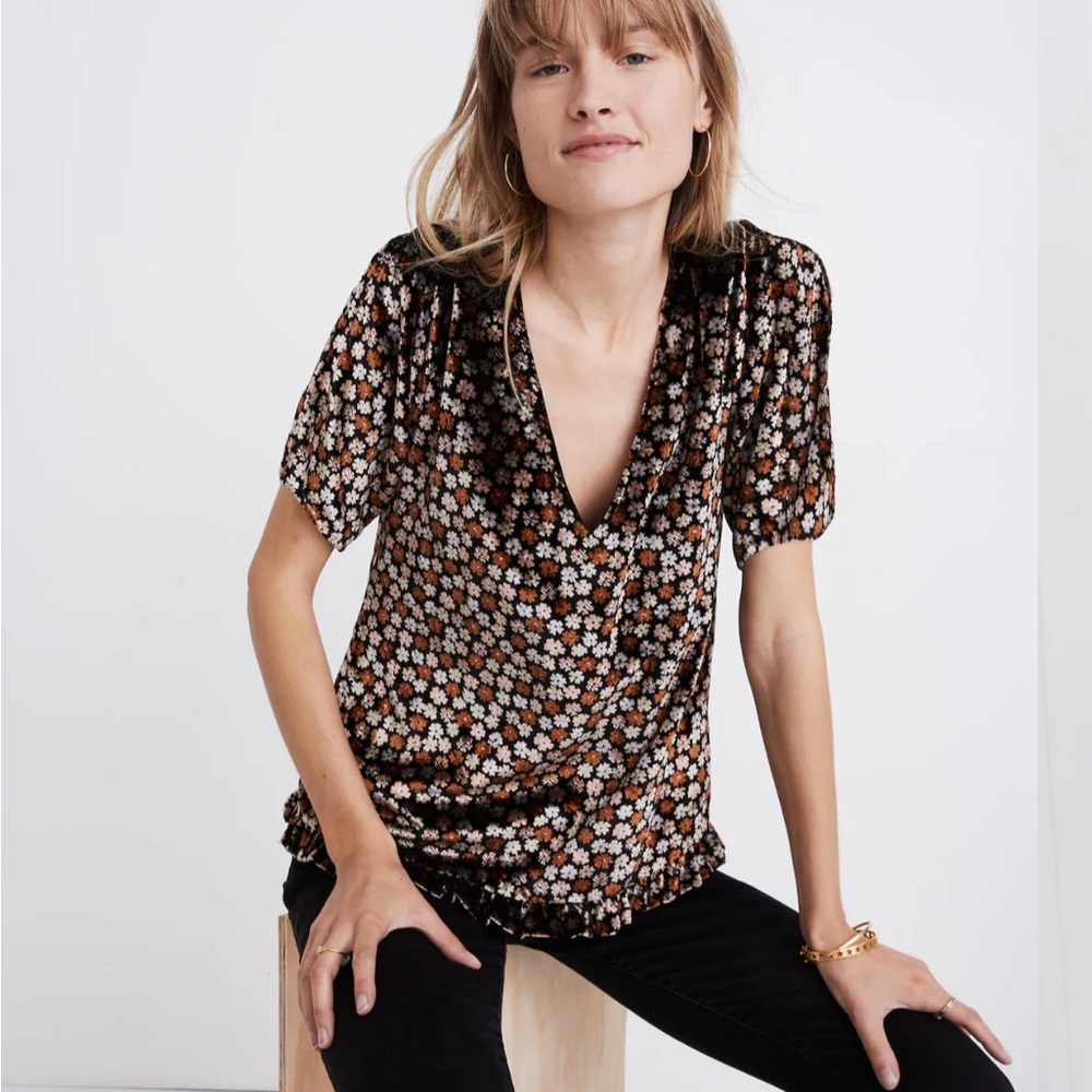 Madewell Floral Velvet Tulip Sleeve V-Neck Top